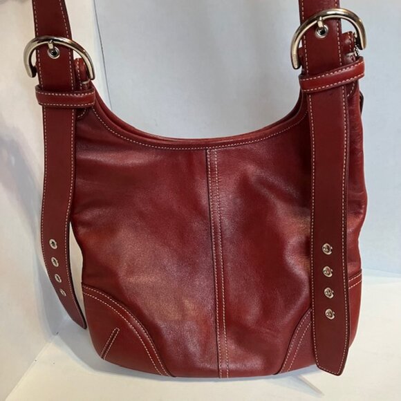 VTG Red Leather Coach Shoulder/Crossbody Bag - Picture 4 of 9